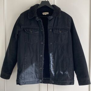 Madewell The Oversized Jean Jacket in Gallagher Black: Sherpa Edition size xs